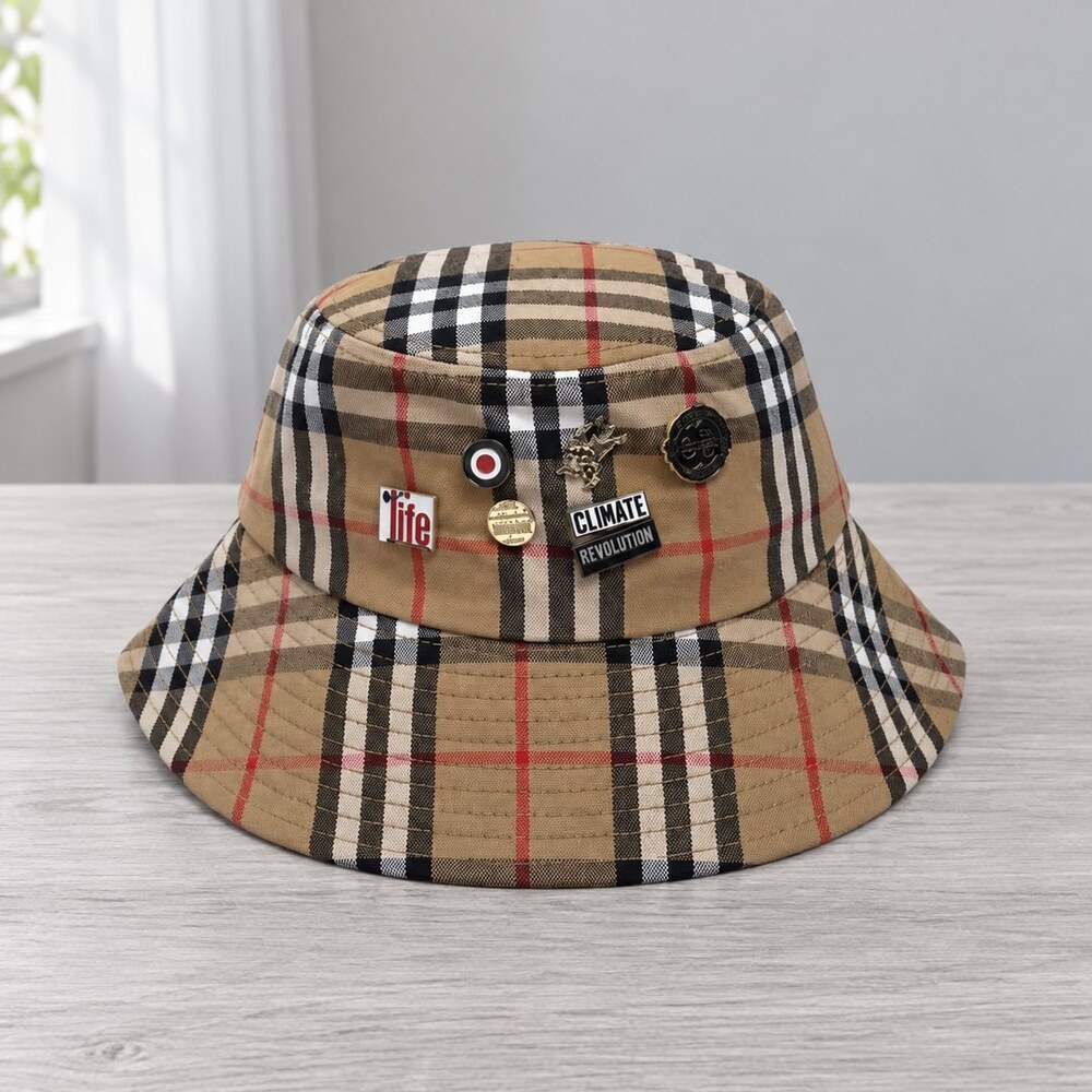 Burberry Vintage Check Badge Bucket Hat